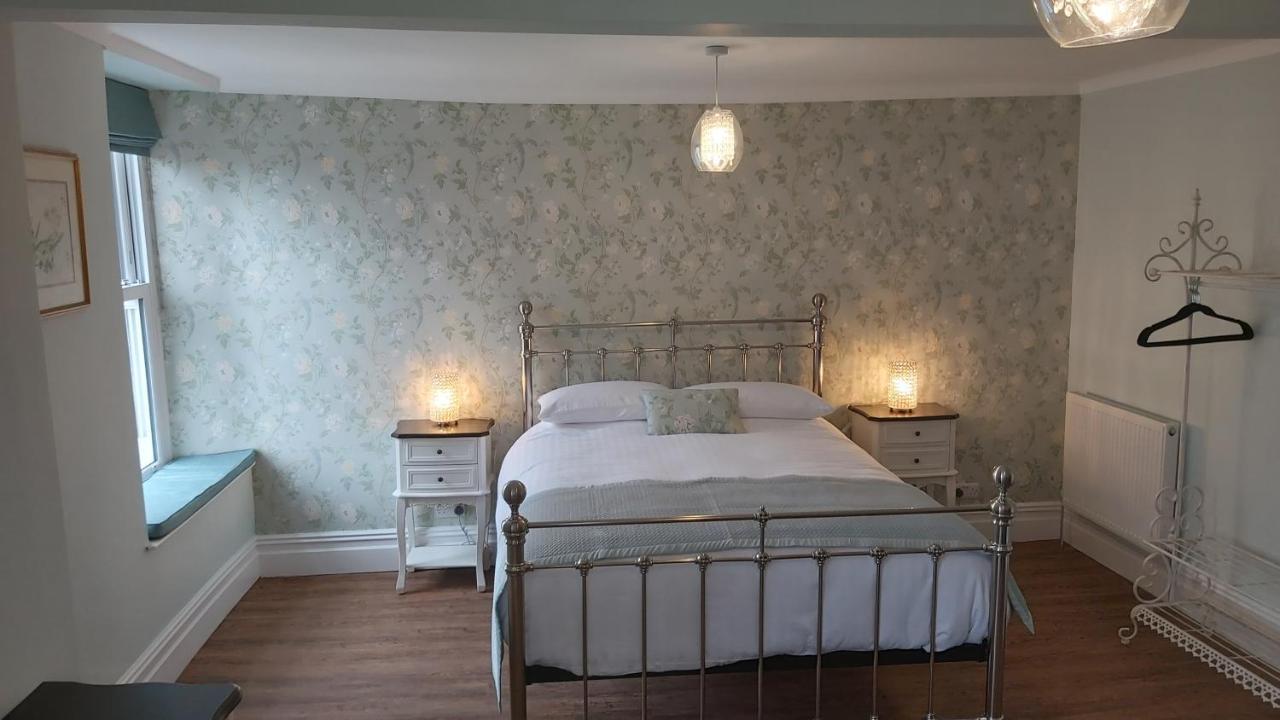 Riverbank Bed And Breakfast Llanwrtyd Wells Exterior photo